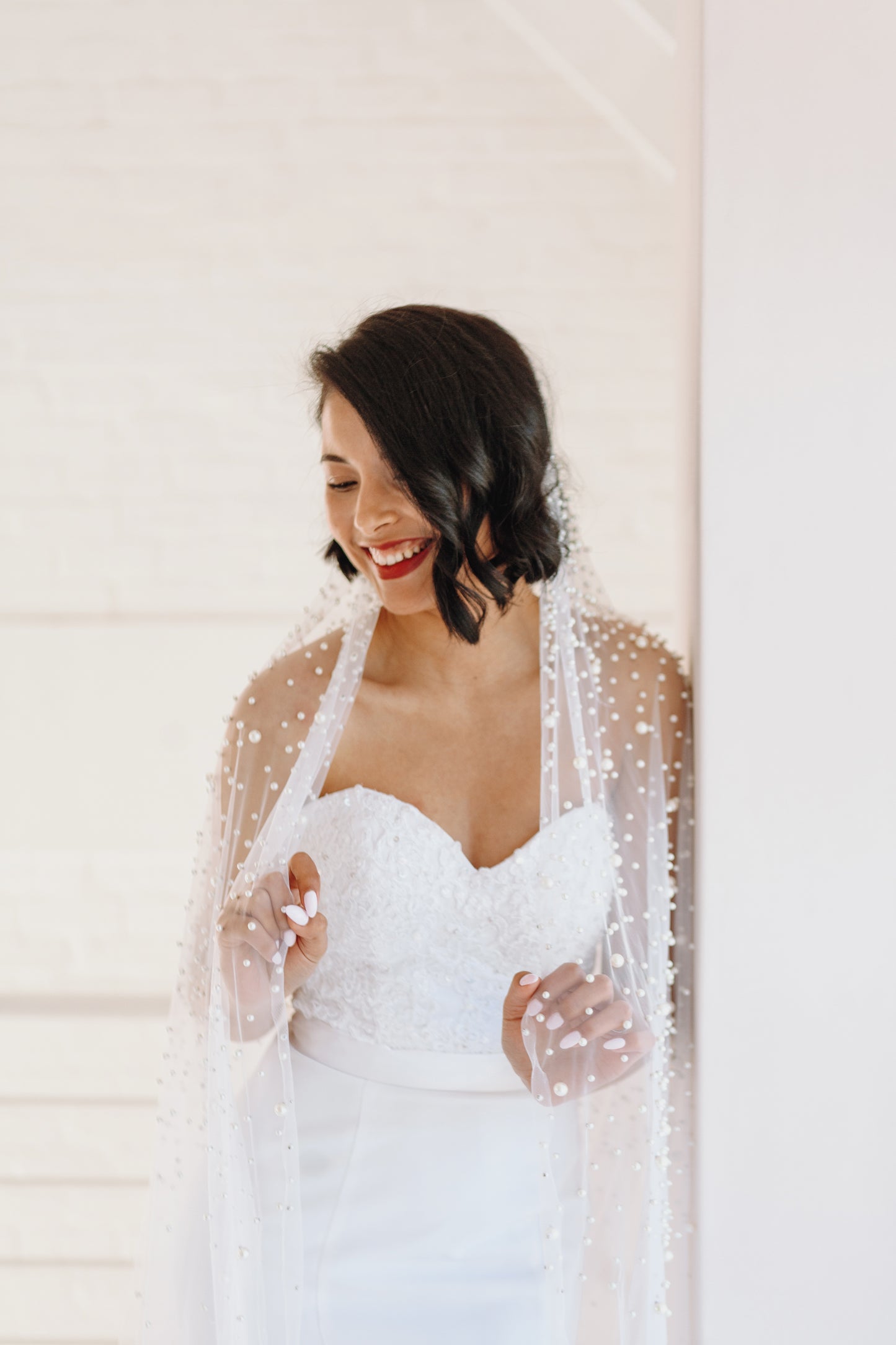 Veil- Pearl Scattered