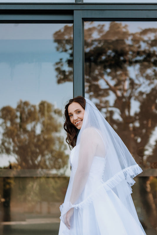 Veil- Ruffle
